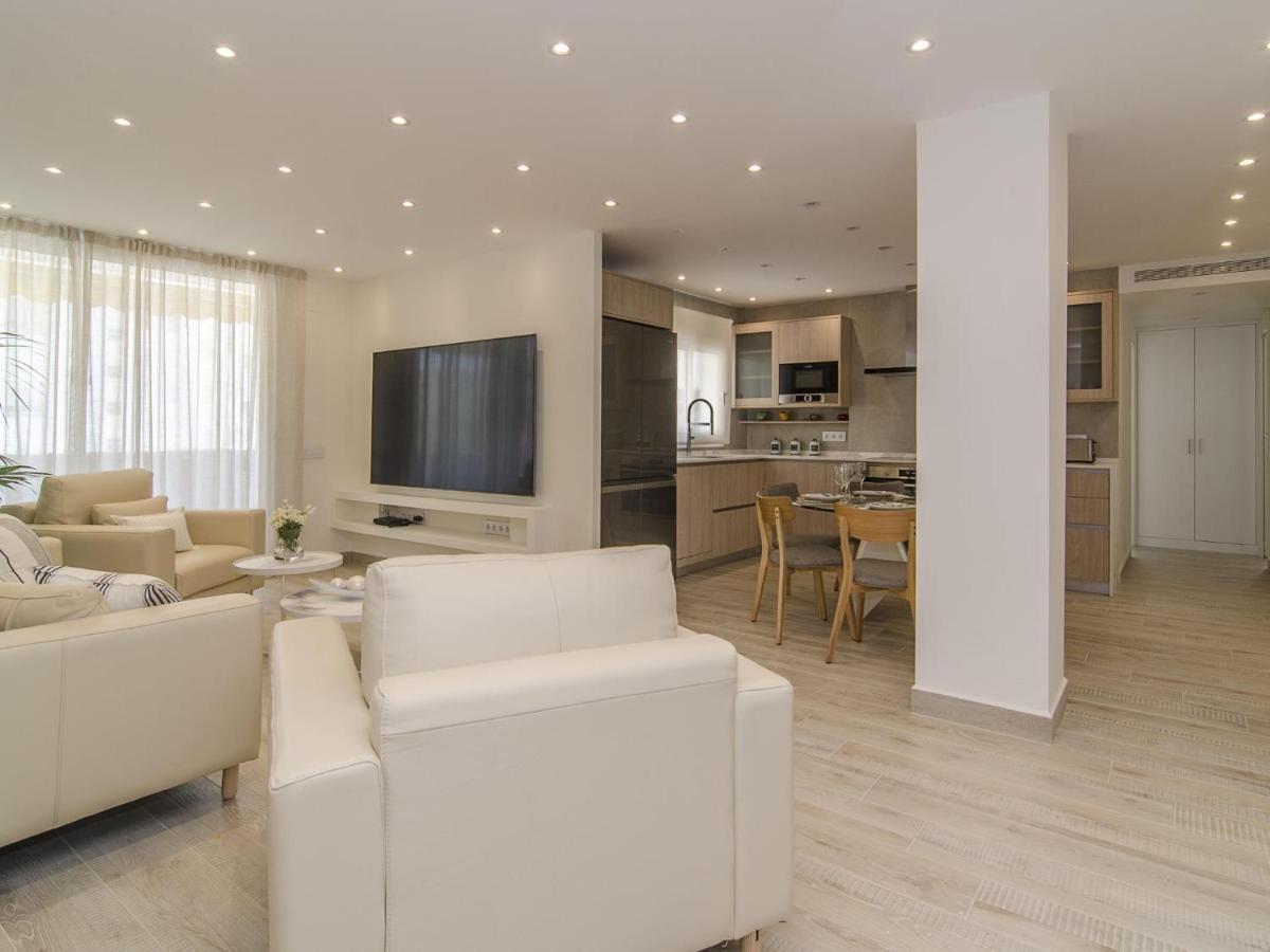 Sitges Spaces Oasis Suites- 4 Bedroom, 4 Ensuite Bathrooms, Terrace, Pool, Sitges Centre Exterior foto